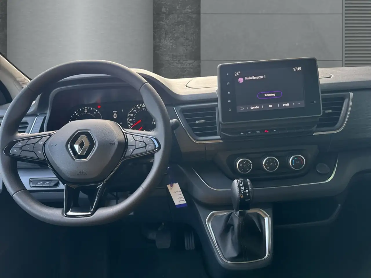 Renault Trafic L2H1 2.0 BLUE dCI LED Temp CarPlay DAB PDC 11