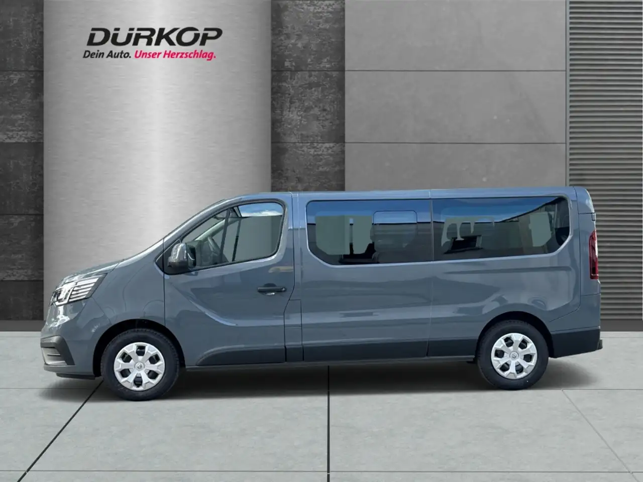 Renault Trafic L2H1 2.0 BLUE dCI LED Temp CarPlay DAB PDC 2