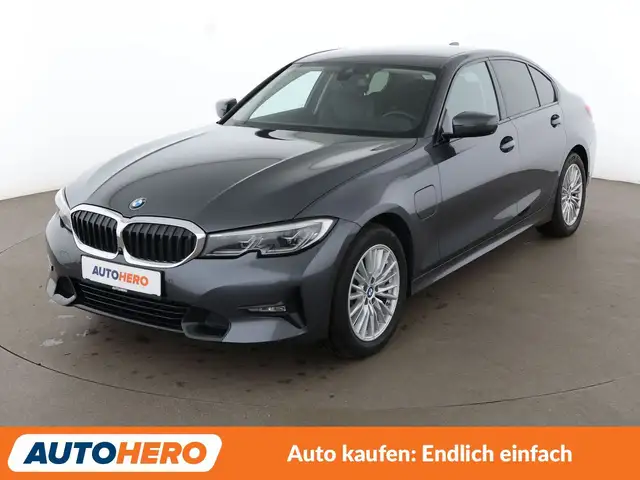 BMW 330 330e xDrive Sport Line Aut. *VC*360°*HUD*LED*