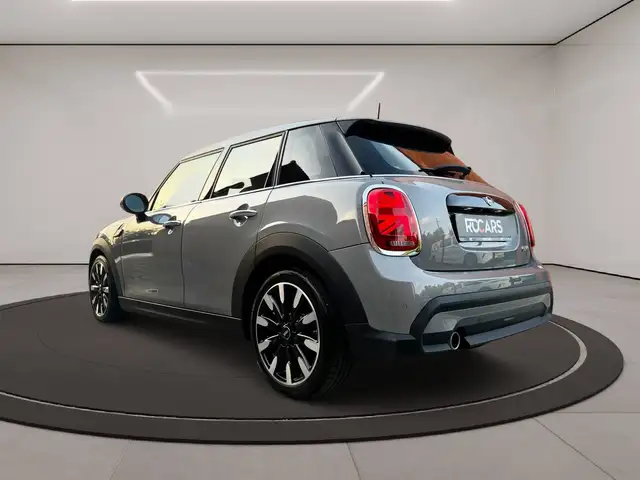 Mini Cooper Cooper view 9
