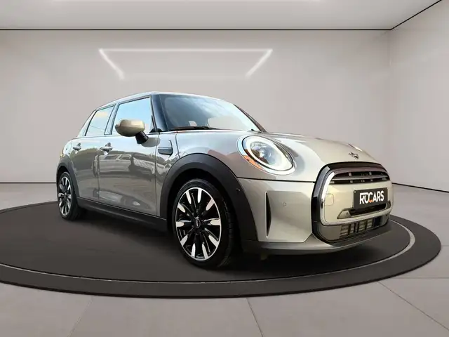 Mini Cooper Cooper view 4