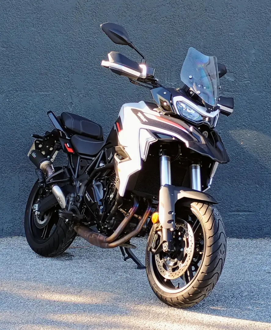 Benelli TRK 702 Wit - 1