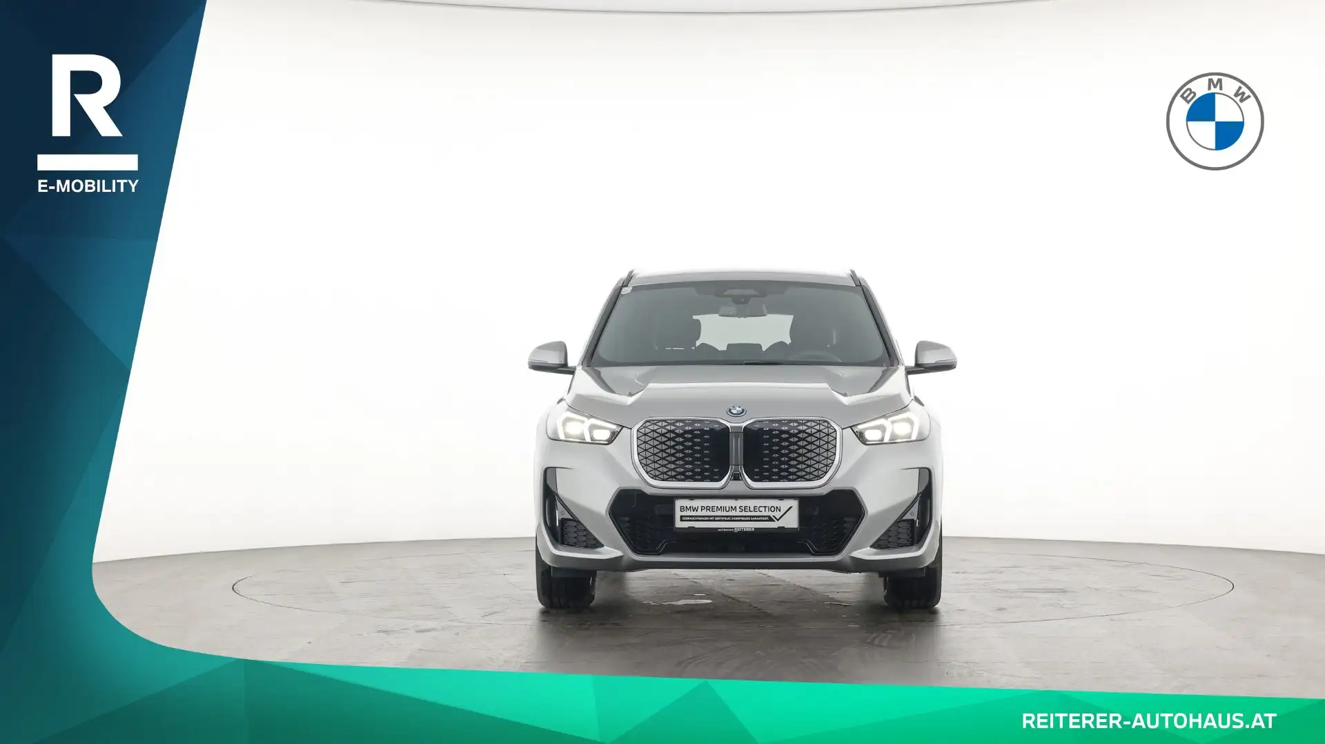 BMW iX1 eDrive20 *M-Sportpaket *Adaptives M Fahrwerk Silber - 2