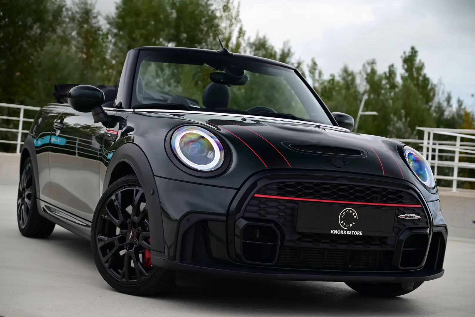 MINI John Cooper Works Cabrio AUT / LOUNGE LEATHER / CAMERA / HK AUDIO / FULL Vert - 2
