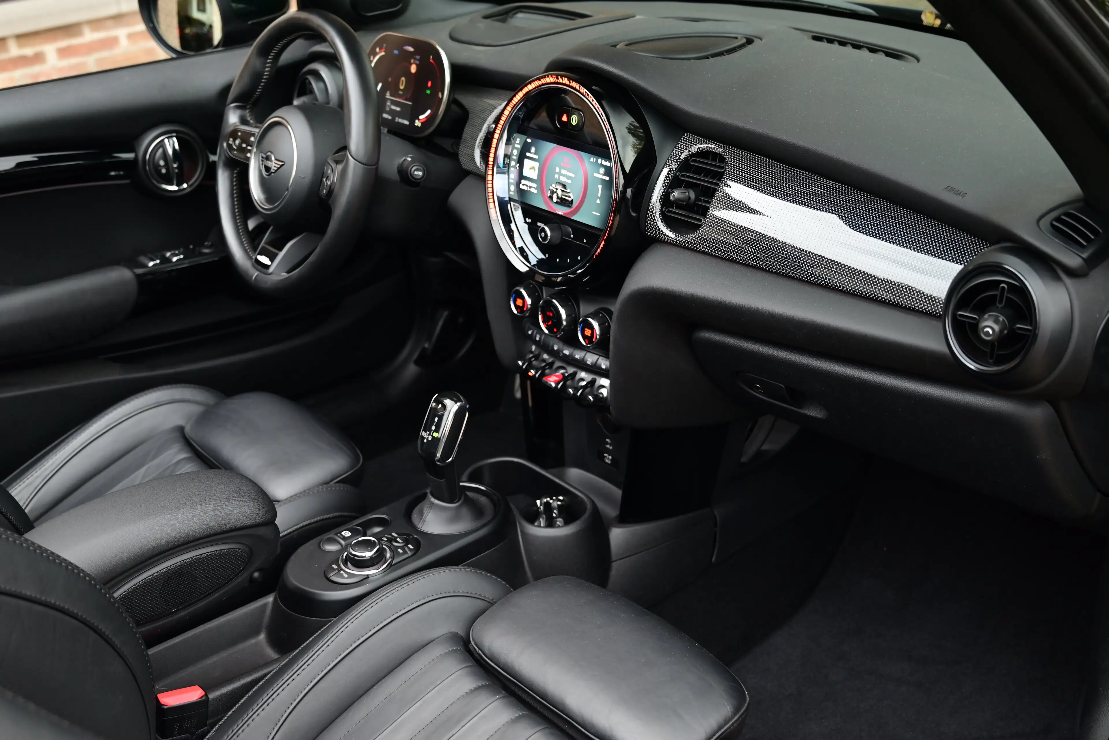 MINI John Cooper Works Cabrio AUT / LOUNGE LEATHER / CAMERA / HK AUDIO / FULL — photo 11