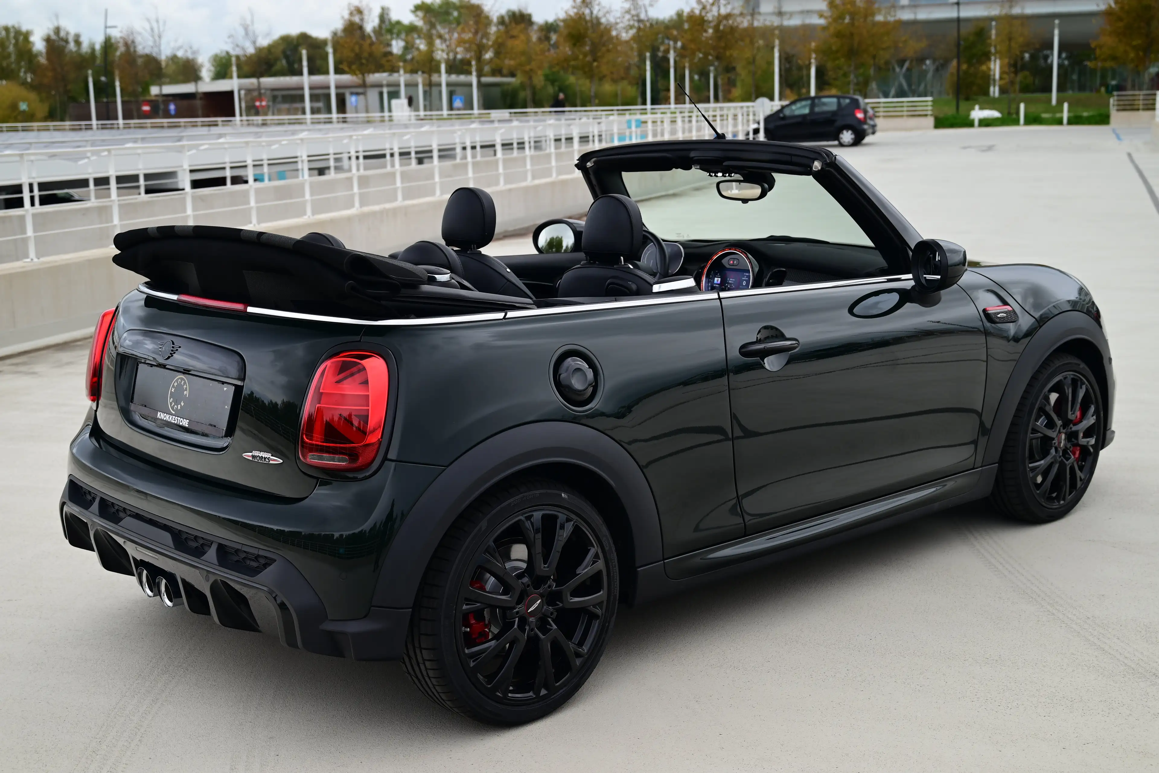 MINI John Cooper Works Cabrio AUT / LOUNGE LEATHER / CAMERA / HK AUDIO / FULL — photo 7