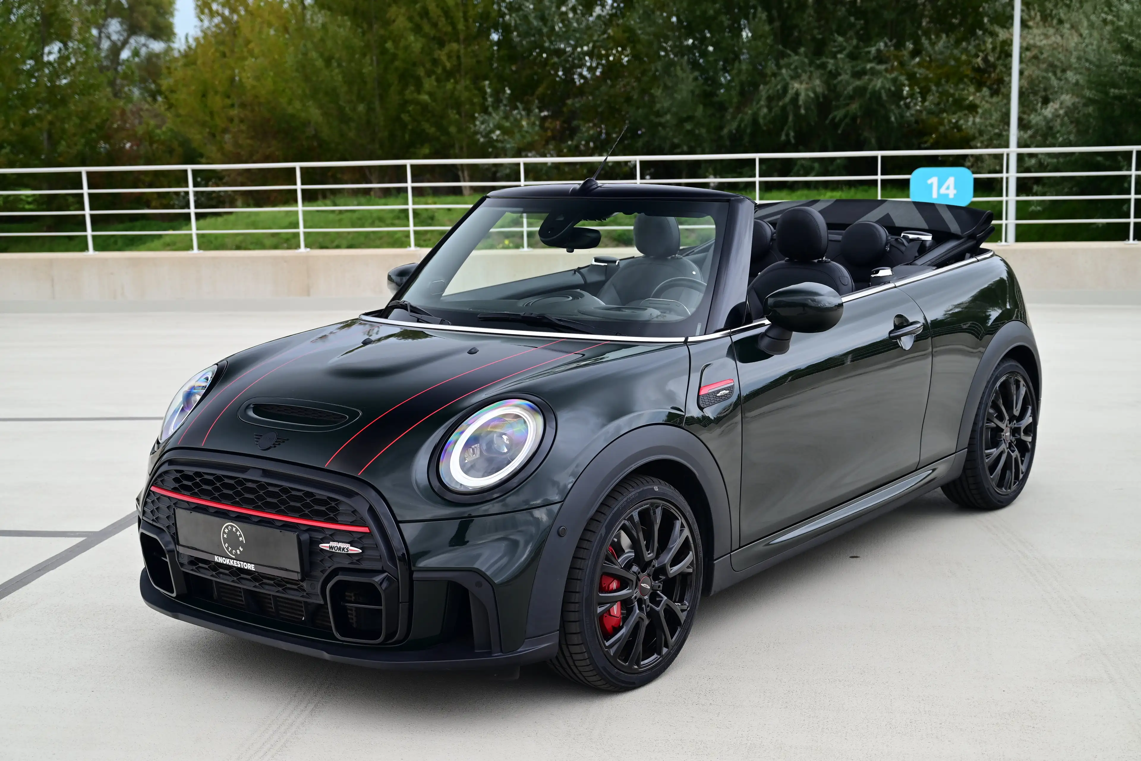 MINI John Cooper Works Cabrio AUT / LOUNGE LEATHER / CAMERA / HK AUDIO / FULL — photo 3