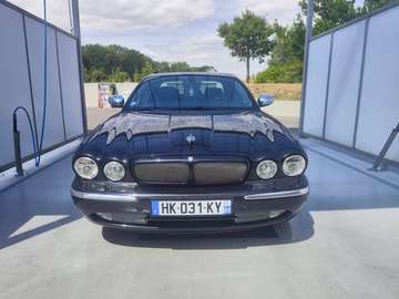 XJR 4.2 V8 - 406 A