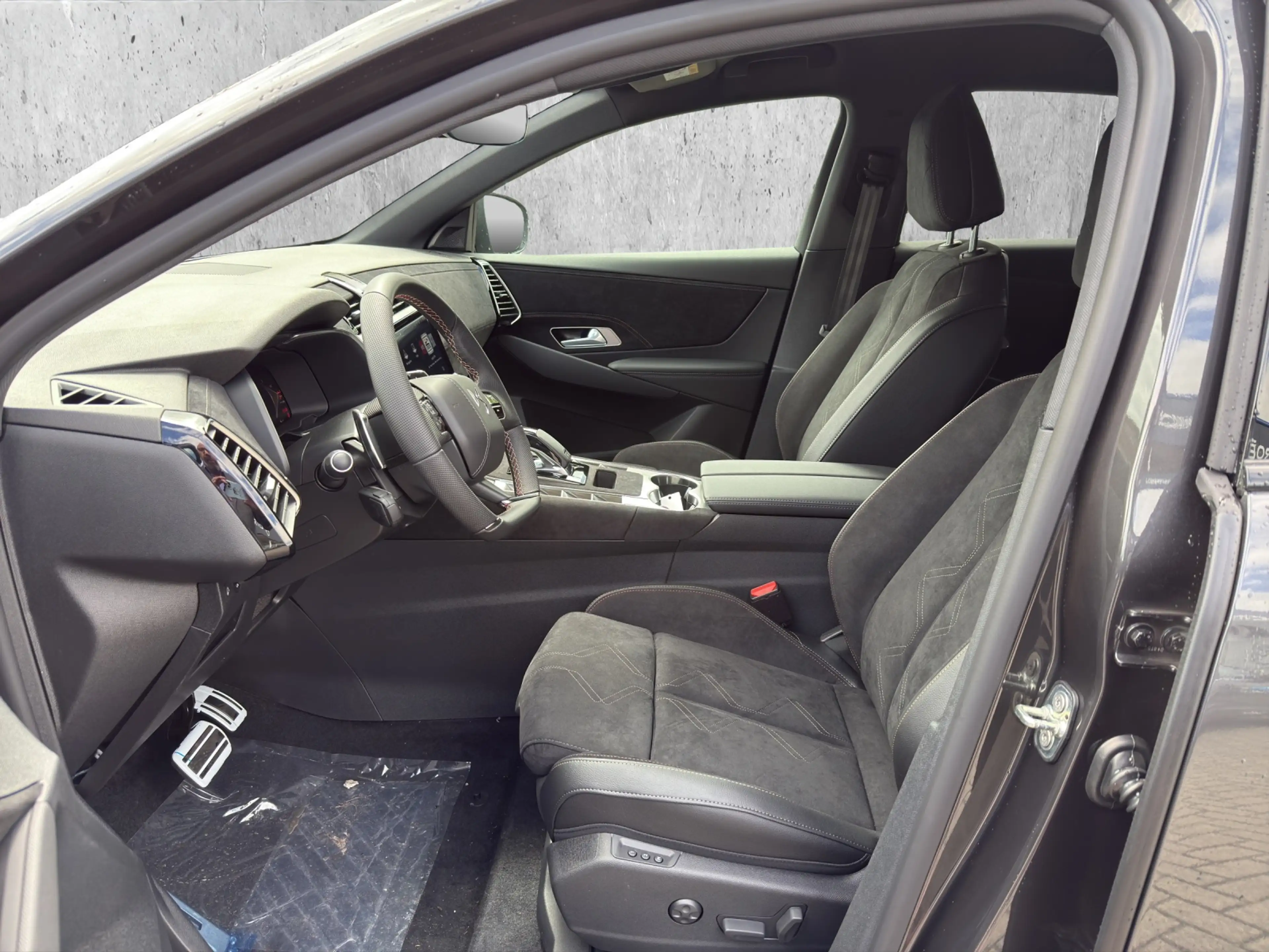 DS Automobiles DS 7 1.5 BlueHDi 130 FAP Pallas +Kam.+LED+SHZ — photo 11