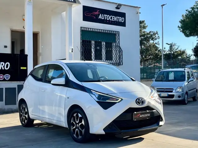 Toyota Aygo Connect 1.0 VVT-i 72 CV x-play MMT PREZZO REALE!