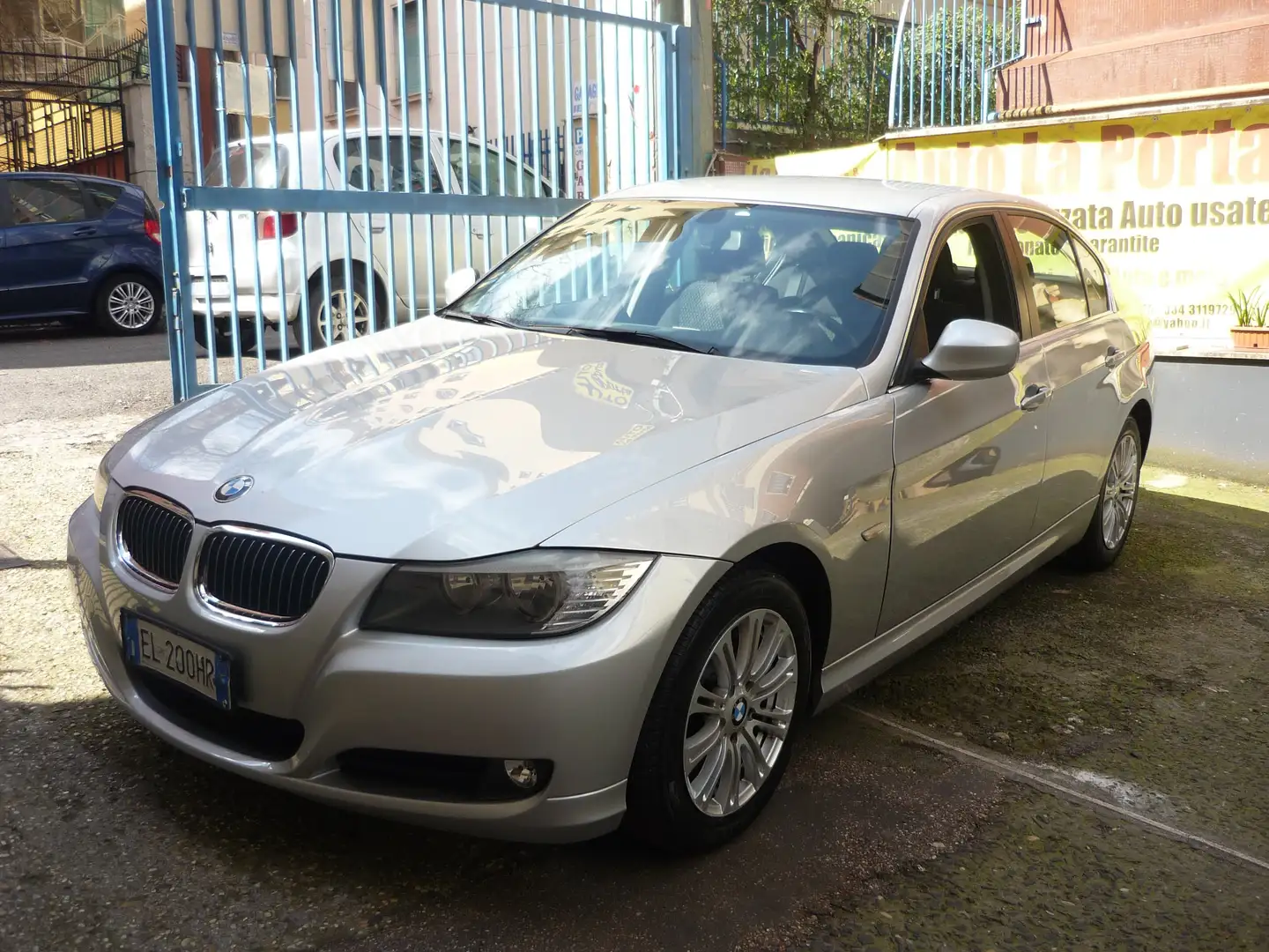 BMW 318 318d 2.0 Eletta 143cv FL Cambio Automatico Argent - 1