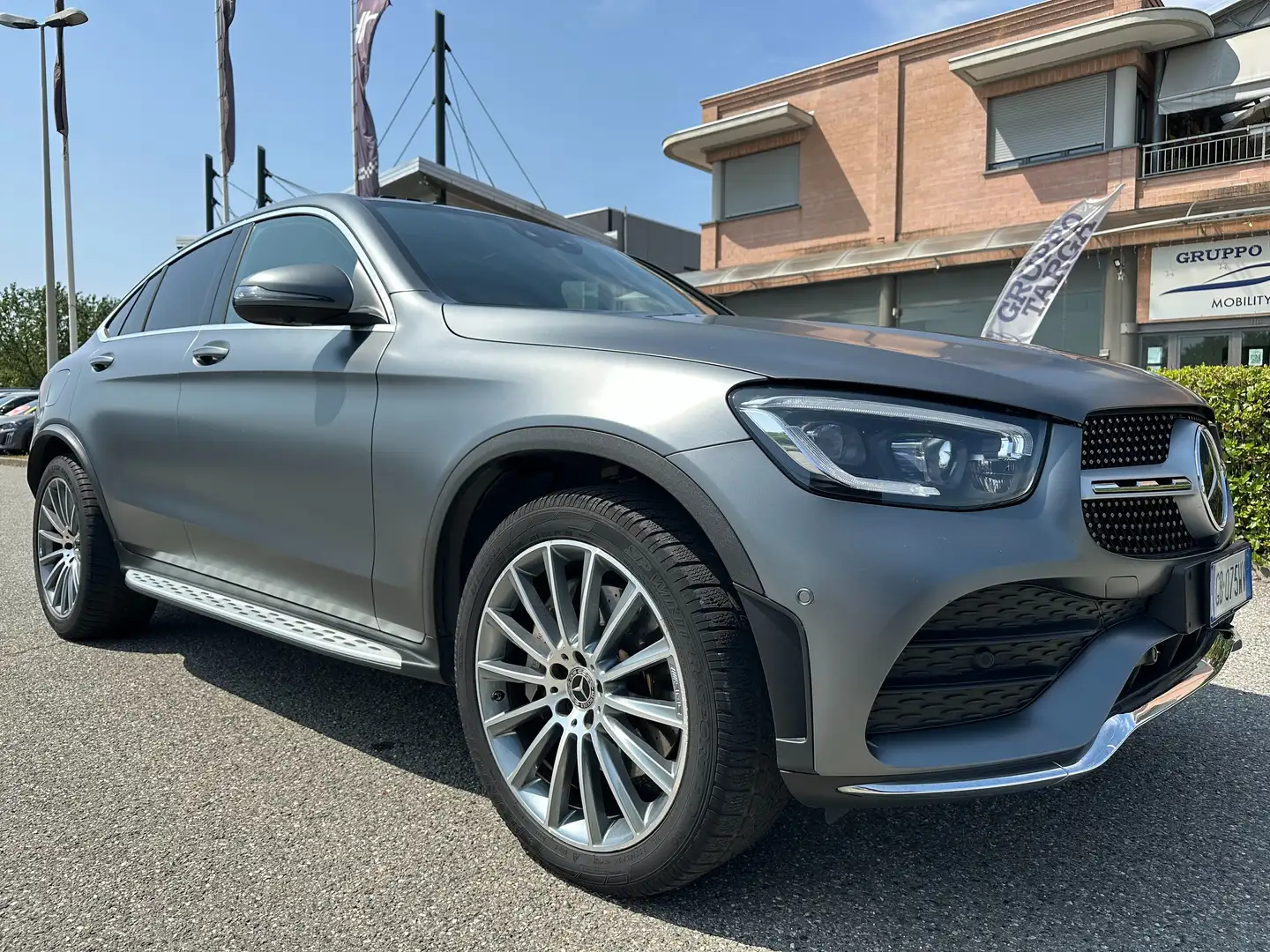Mercedes-Benz GLC 200 GLC Coupe 200 mhev (eq-boost) Premium Plus 4matic Grijs - 2