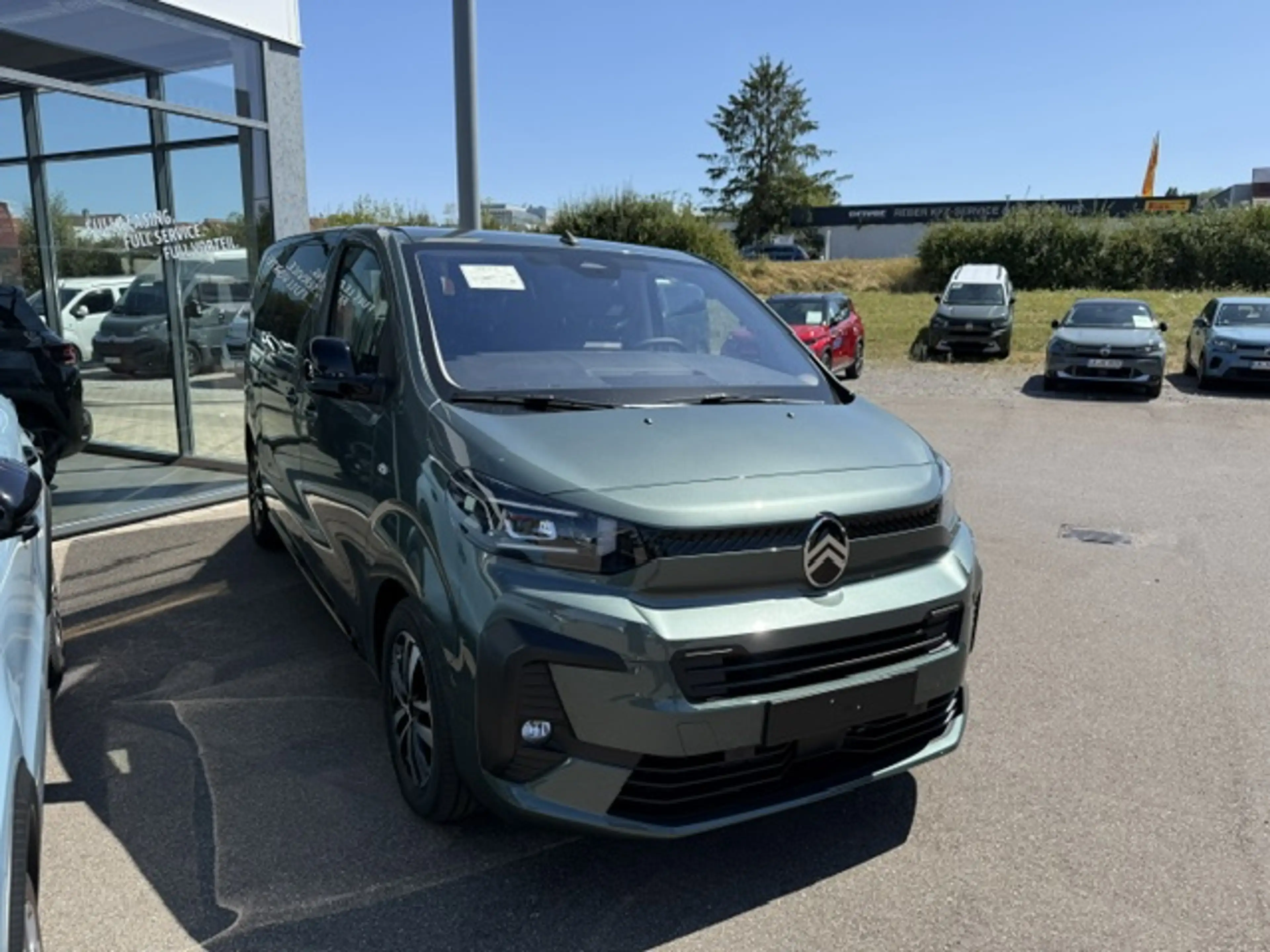 Citroen Spacetourer Blue HDI 180 EAT8 Max Vollausstattung — photo 5