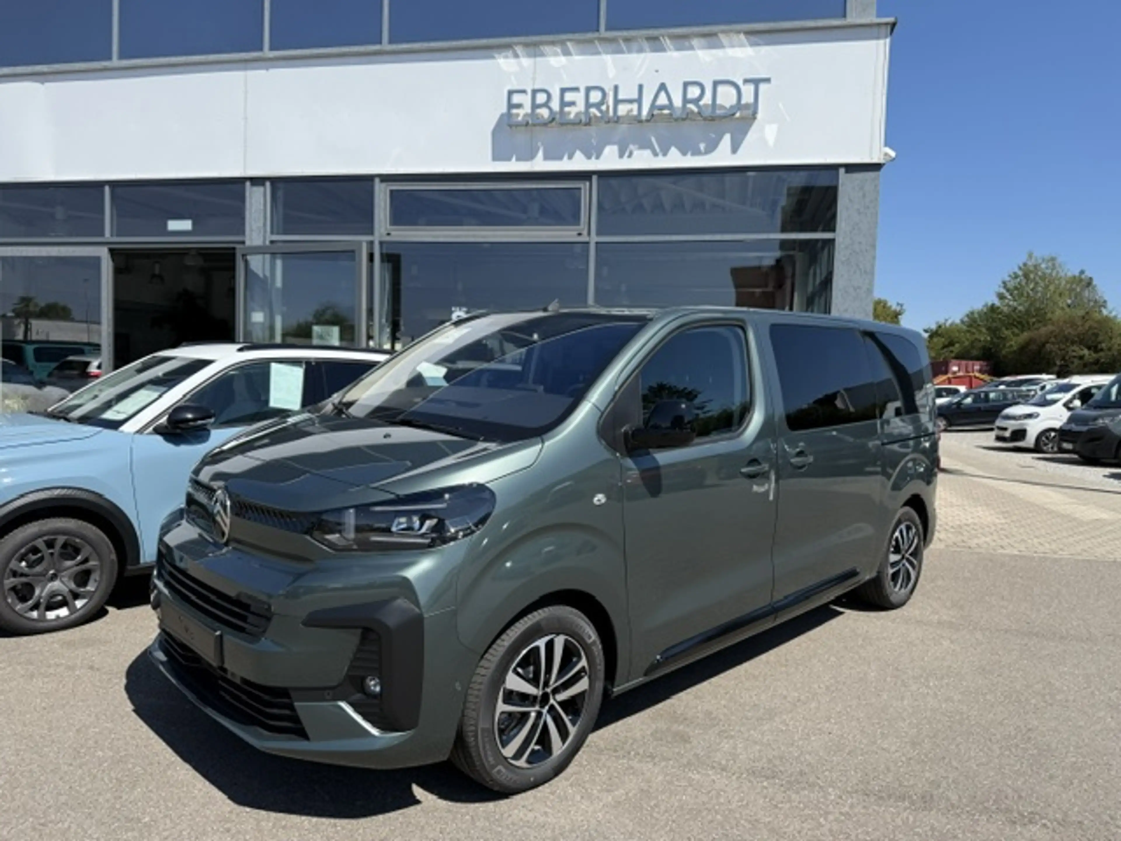 Citroen Spacetourer Blue HDI 180 EAT8 Max Vollausstattung — photo 2