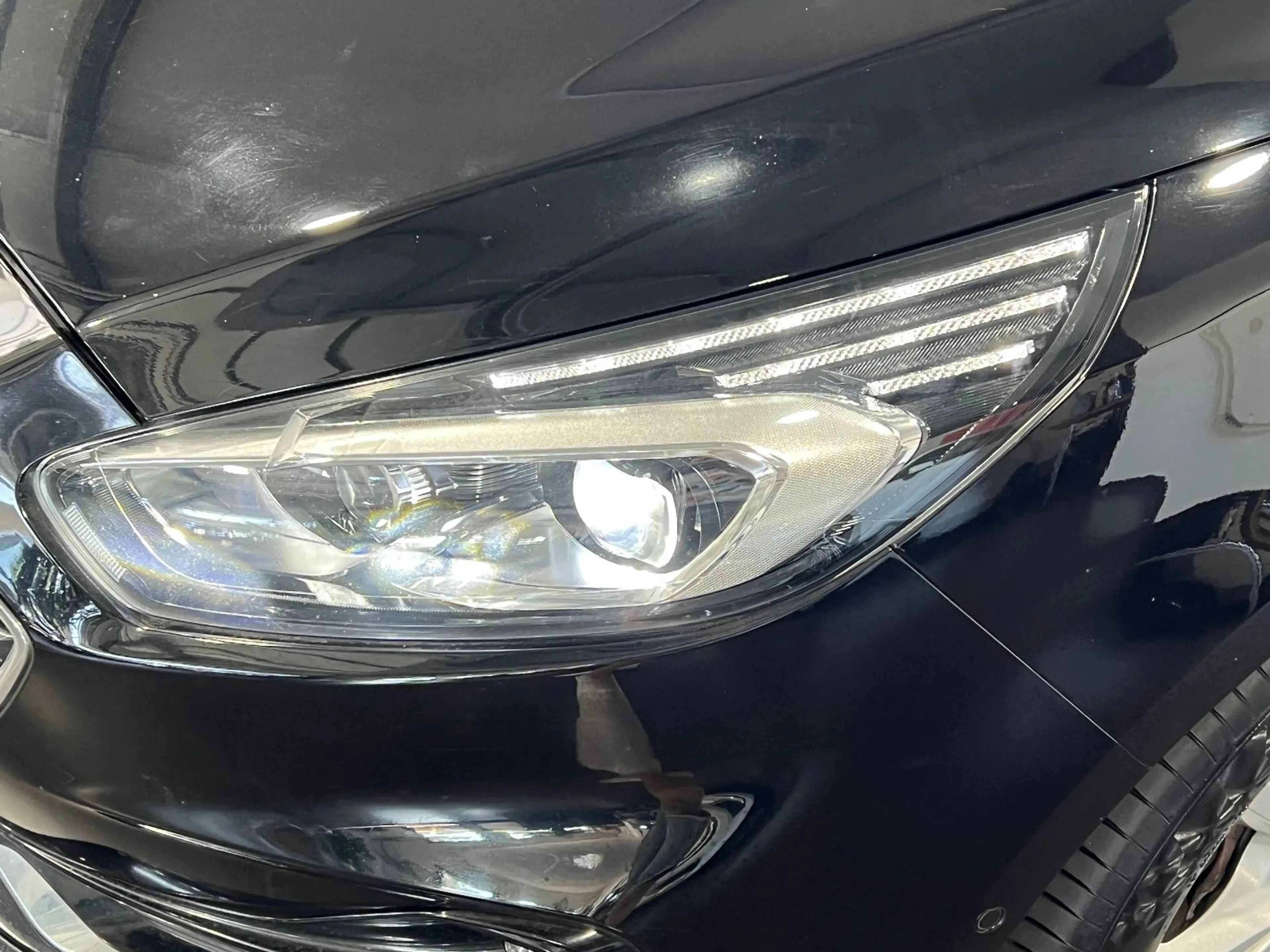 Ford S-Max 2.0 TDCi **Navi*Kamera*AHK** — photo 2