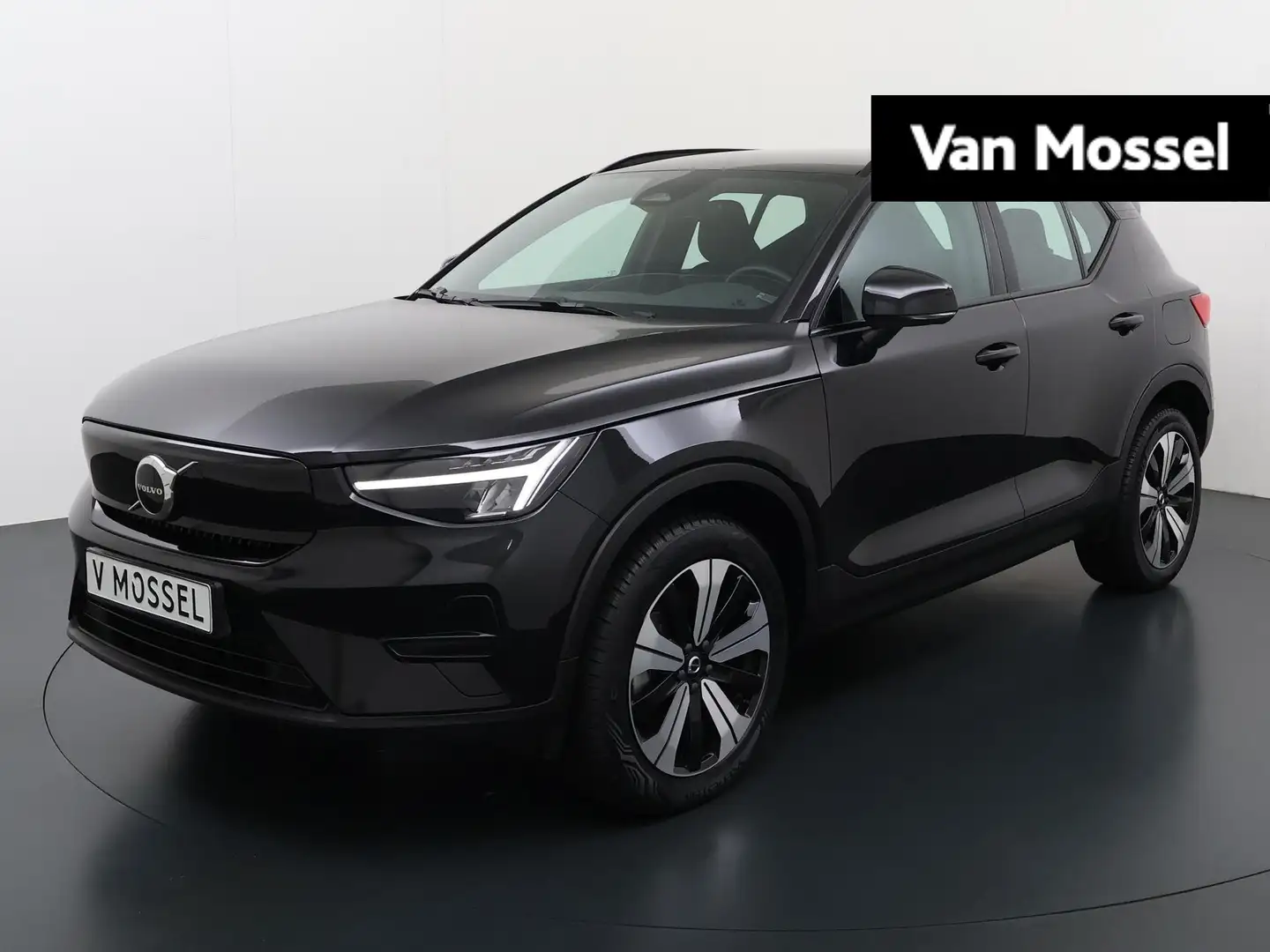 Volvo XC40 Recharge Core | Apple carplay / Android | Parkeer Schwarz - 1