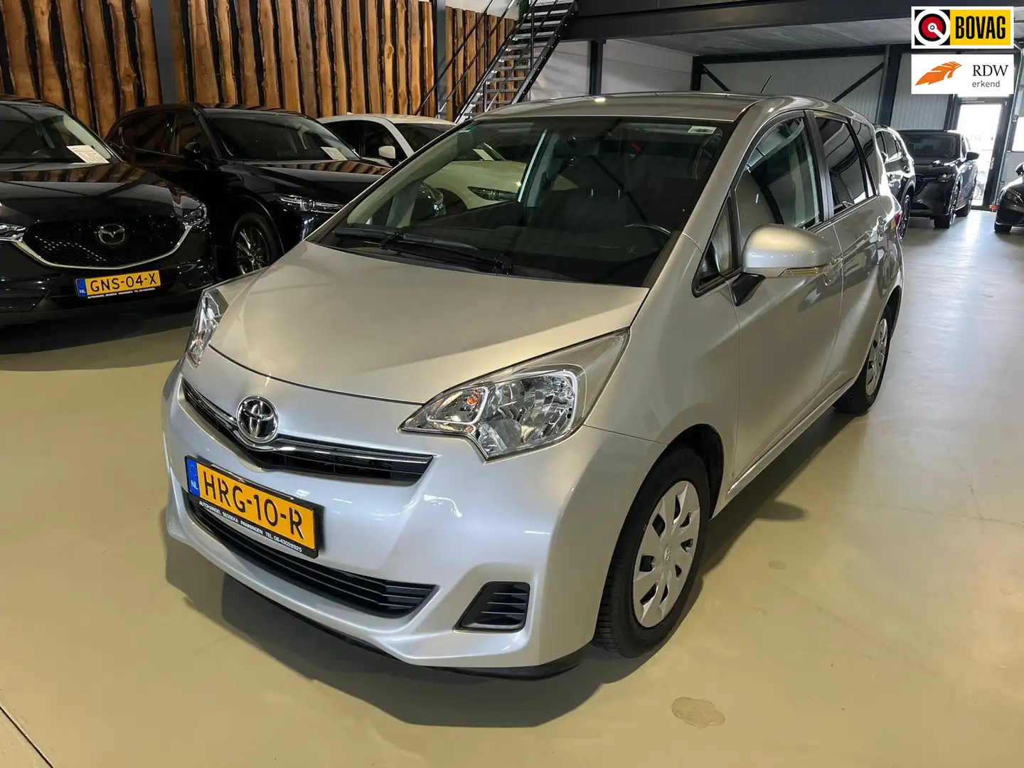 Toyota Verso-S 1.3 VVT-i Comfort Plus Gri - 1
