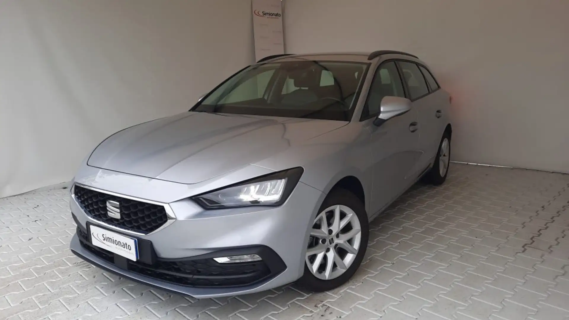 SEAT Leon Sportstourer 2.0 TDI 150 CV DSG Style Argento - 1