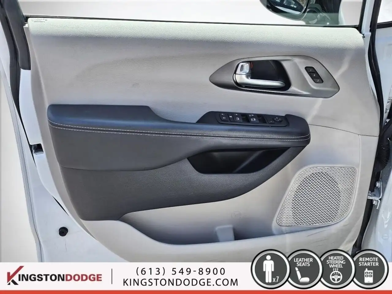 Chrysler Pacifica photo Chrysler Pacifica
