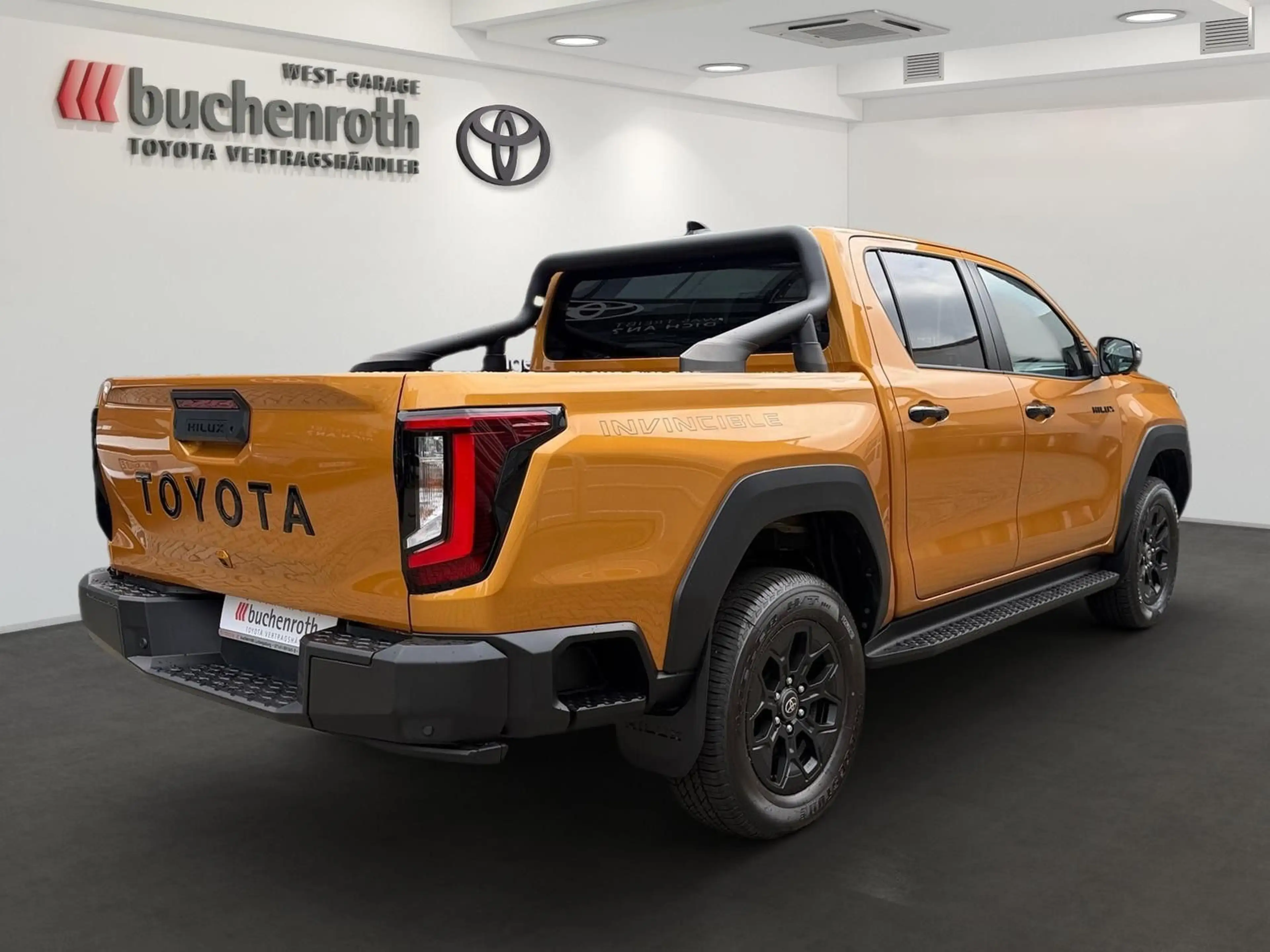 Toyota Hilux 2.8 DOUBLE CAB INVINCIBLE 4x4 M.Hyb. — photo 5