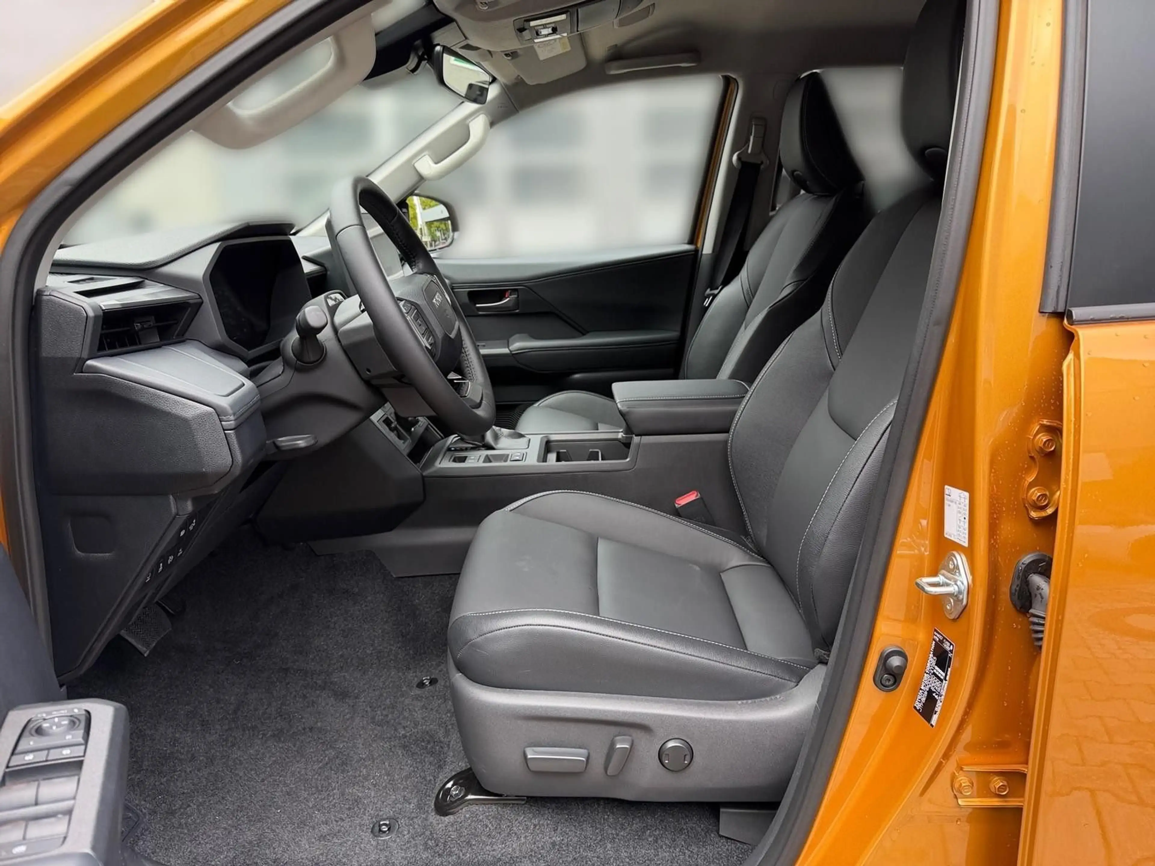 Toyota Hilux 2.8 DOUBLE CAB INVINCIBLE 4x4 M.Hyb. — photo 11