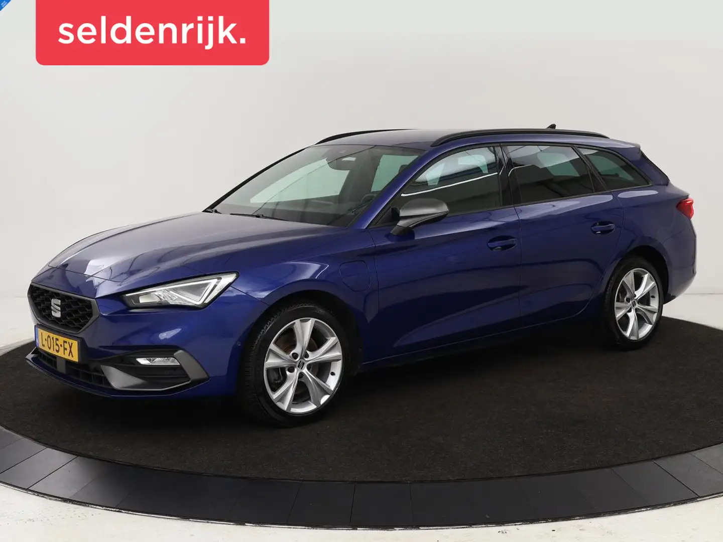 SEAT Leon e-Hybrid Sportstourer 1.4 TSI eHybrid PHEV FR Business Inte Blauw - 1