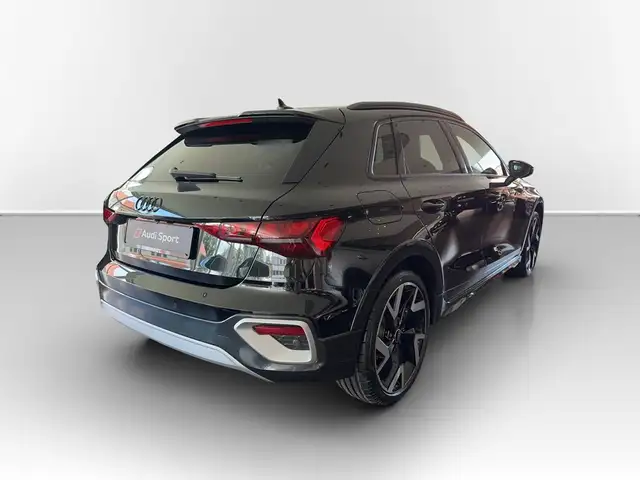 Audi A3 view 5