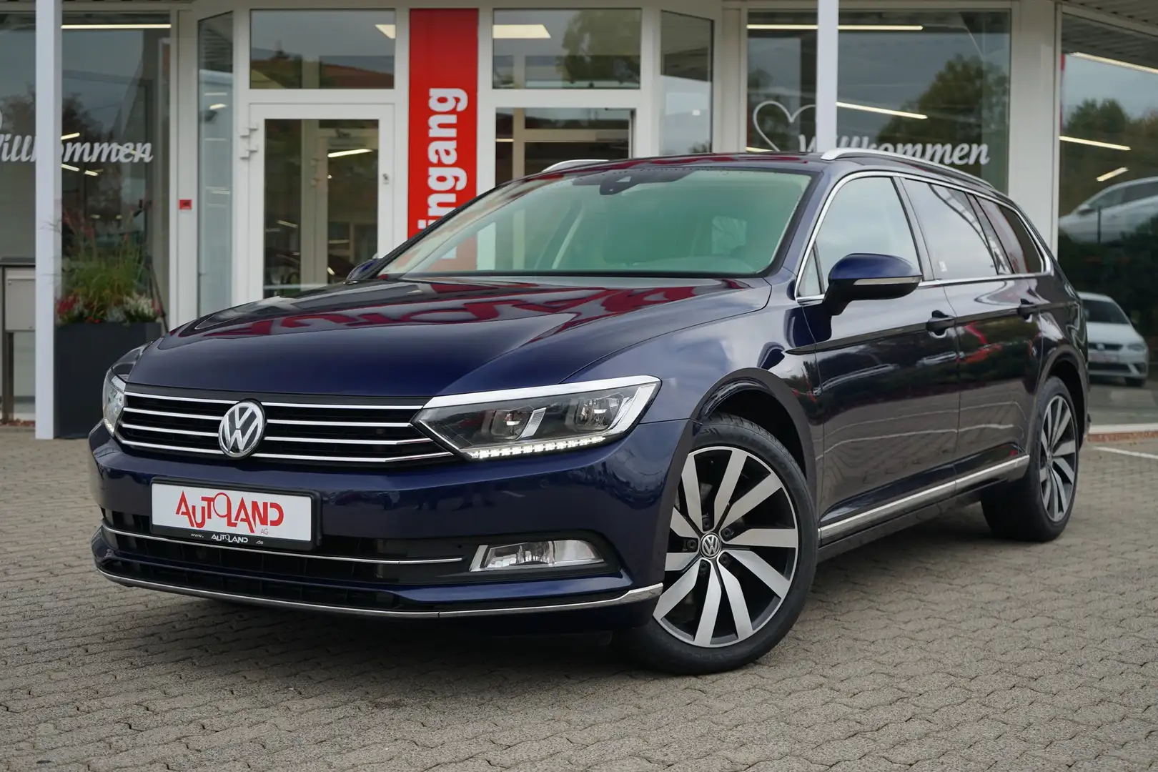 Volkswagen Passat Variant 2.0 TDI DSG Highline Panorama AHK Bleu - 2