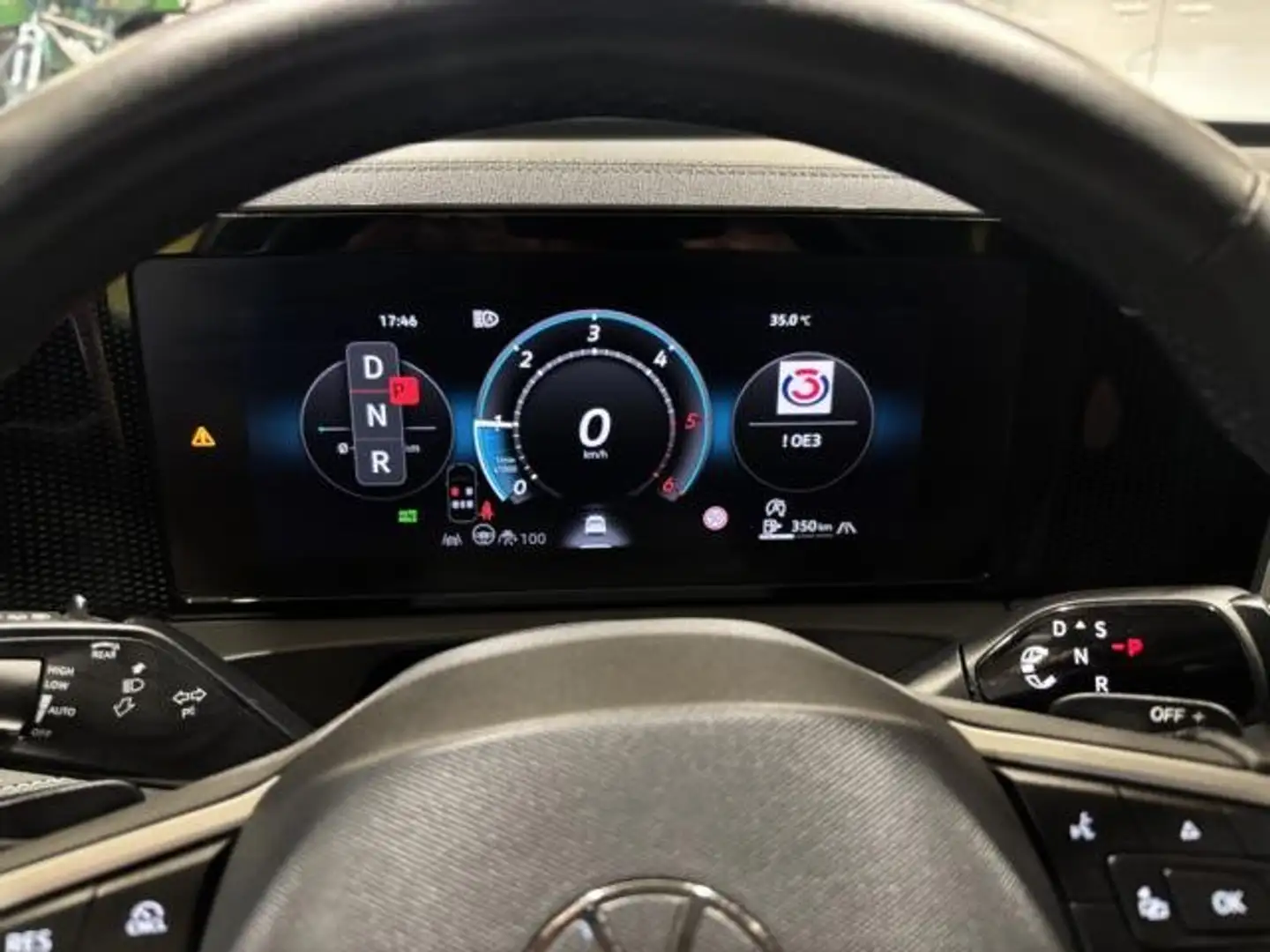 Volkswagen Tiguan 2,0DSG VIRTUAL COCKPIT 360°- KAMERA AHK MATRIX Schwarz - 2