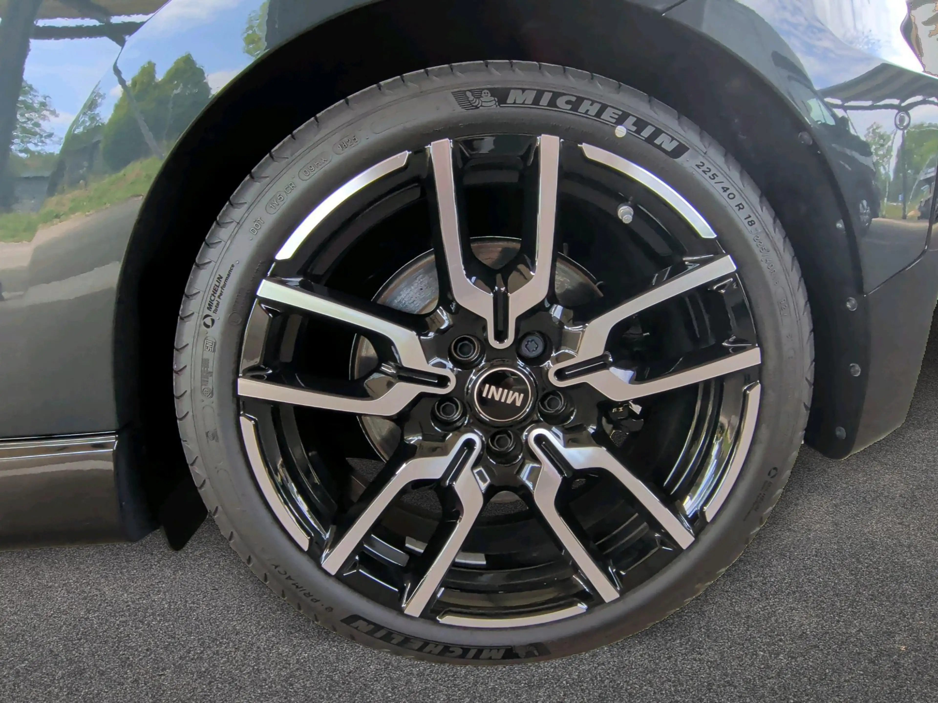 MINI Cooper SE John Cooper Works Trim — photo 11
