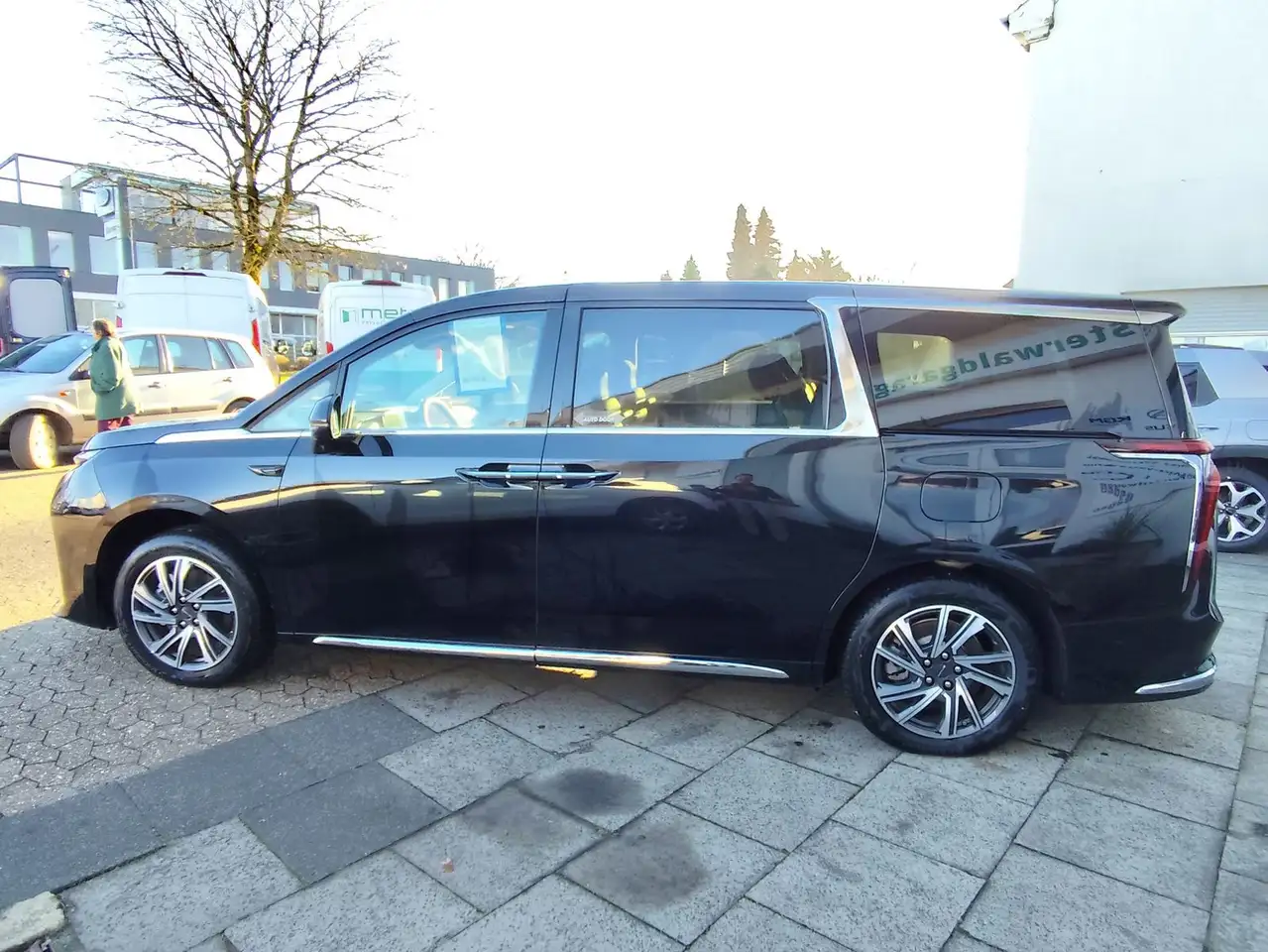 Maxus Mifa 9 Luxury-Pak.,Businesssitze,b.580km Reichw. 4