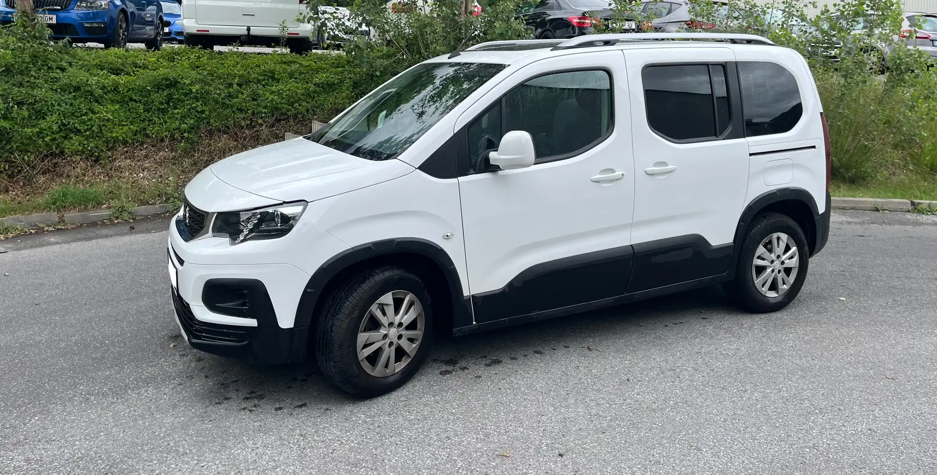Peugeot Rifter Rifter 1,5 BlueHDI 100 S Allure mit Panoramadach Weiß - 2