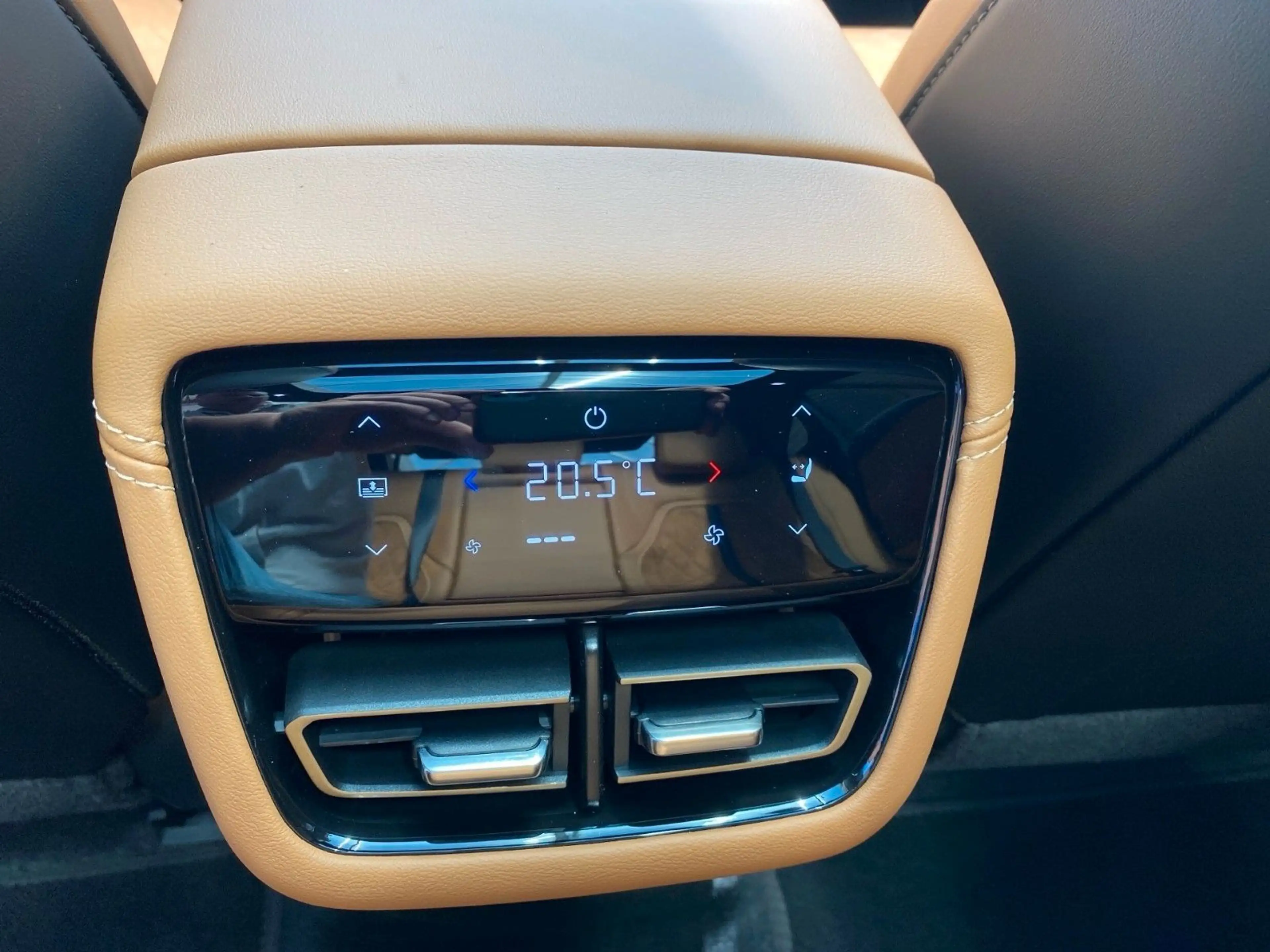 Mazda 6e 190 kW EV Takumi Plus — photo 14