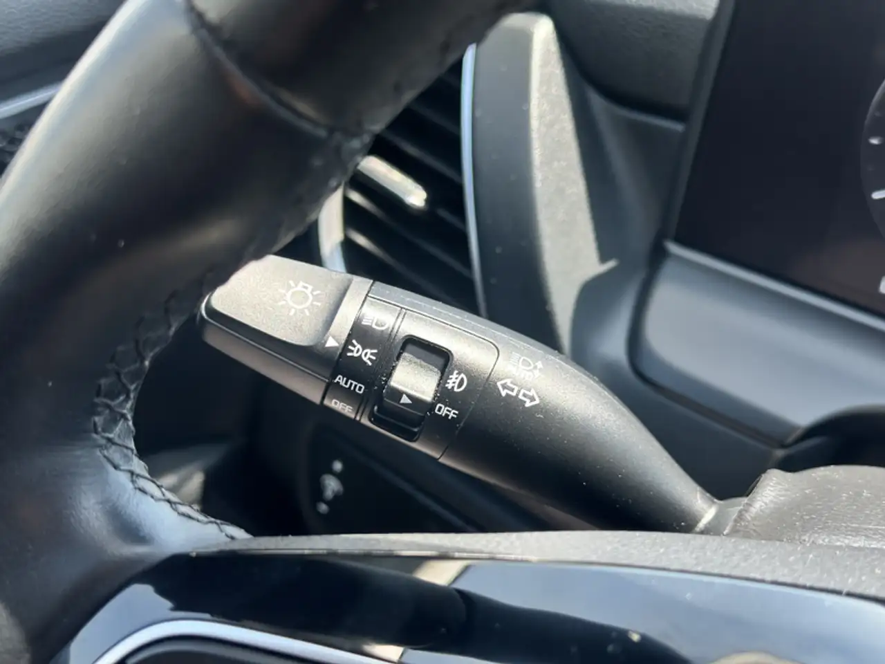 Kia Seltos снимка Kia Seltos