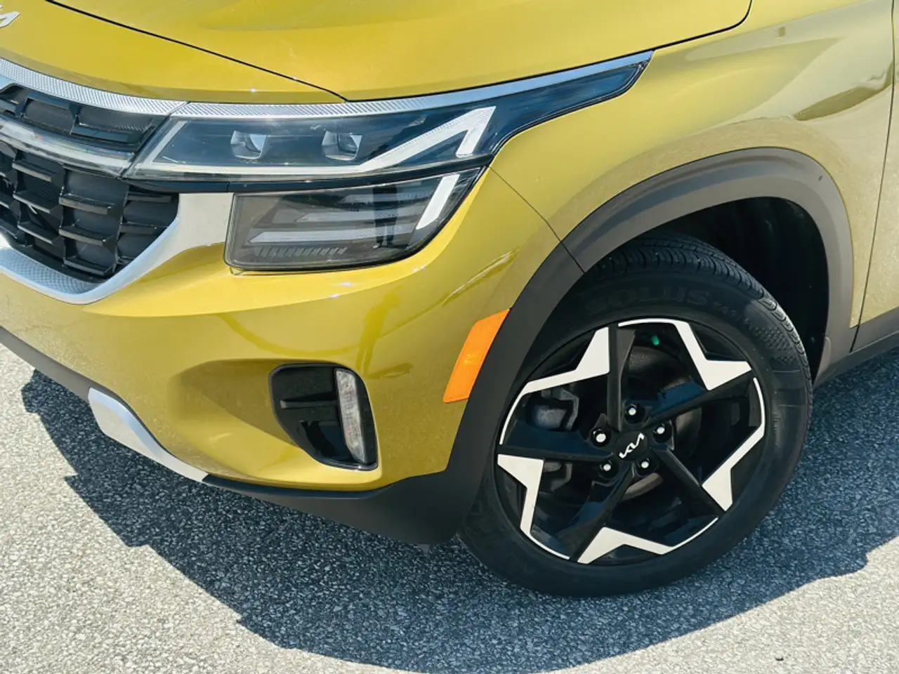Kia Seltos снимка Kia Seltos