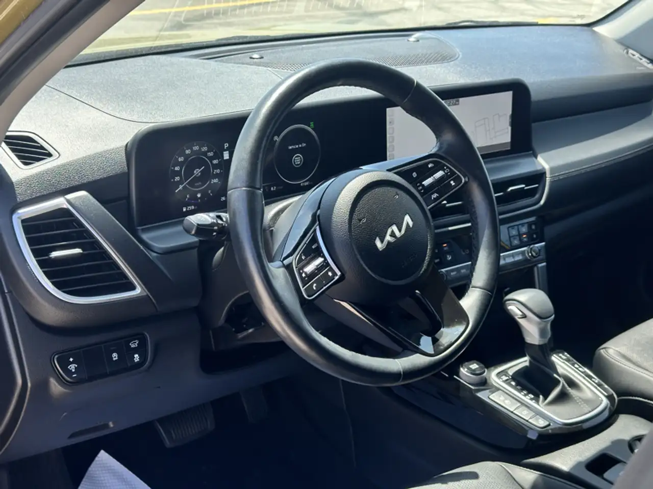 Kia Seltos снимка Kia Seltos