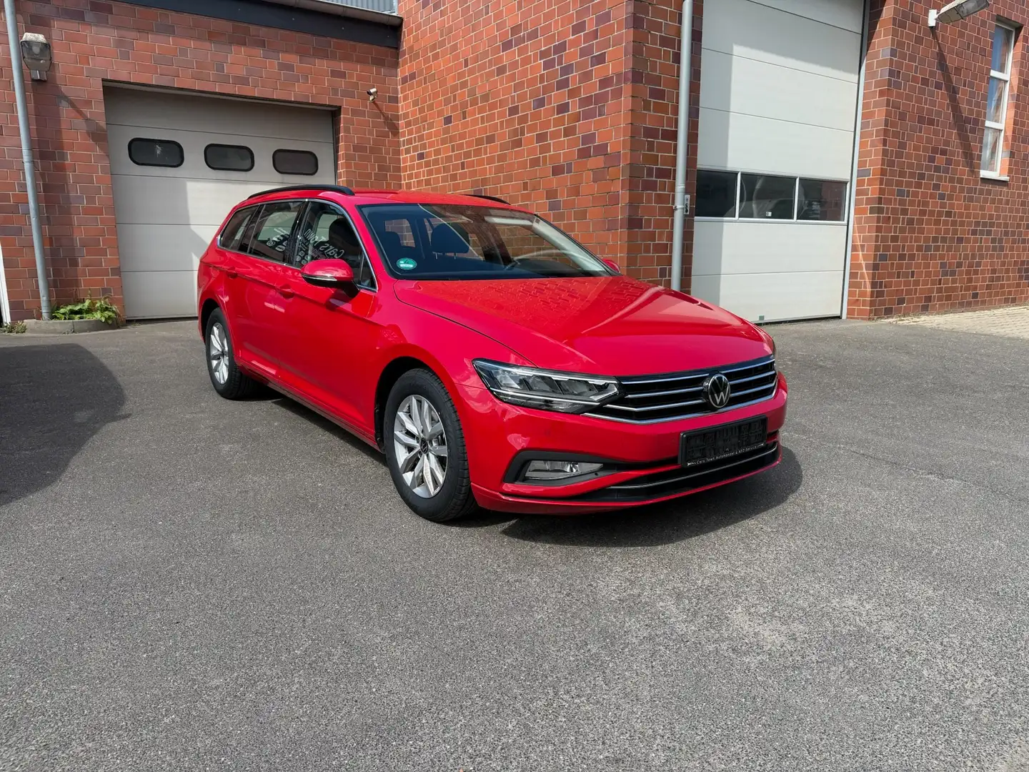 Volkswagen Passat Variant Business Virtual Cockpit 1. Hand Rot - 1