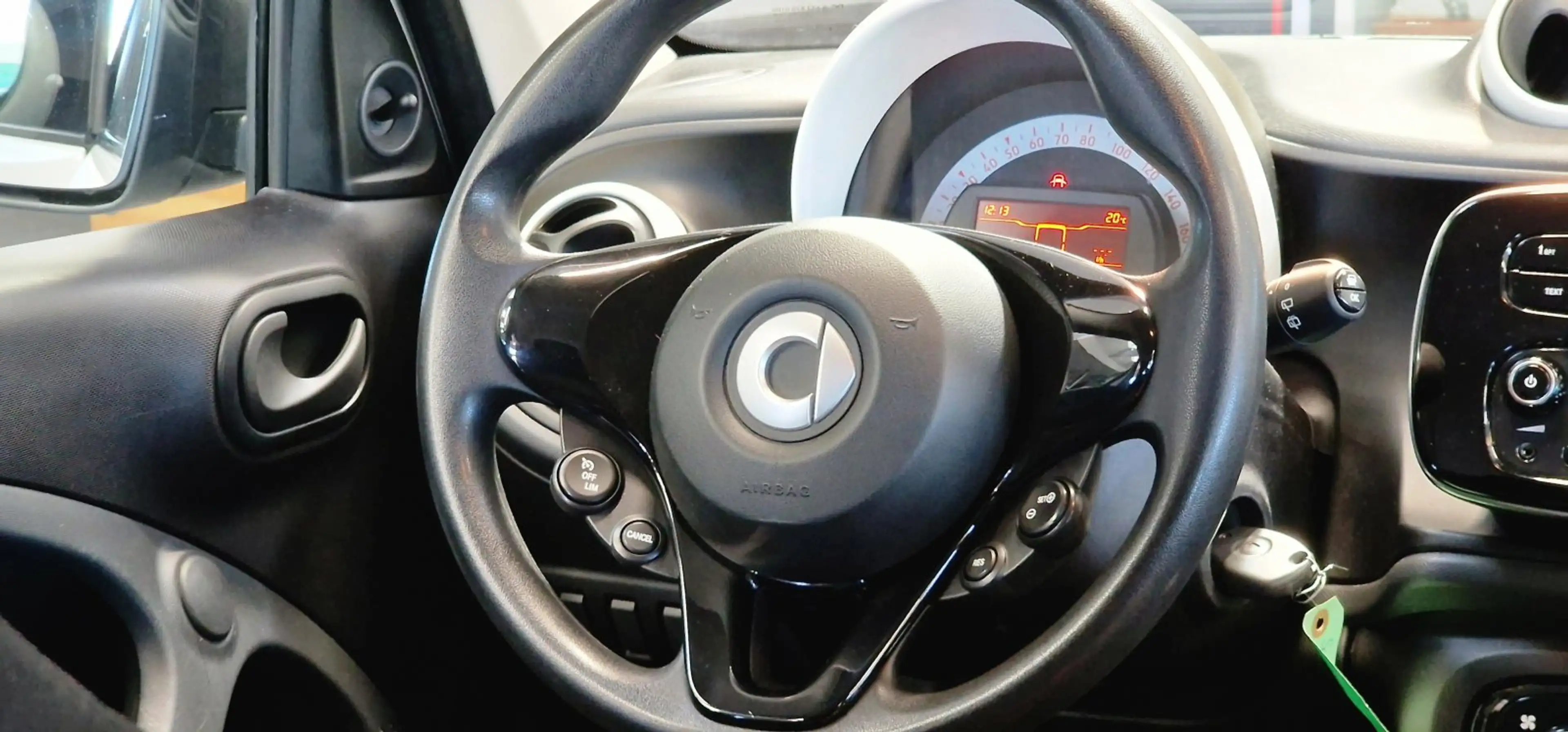 smart forFour *Tempomat*USB* — photo 11