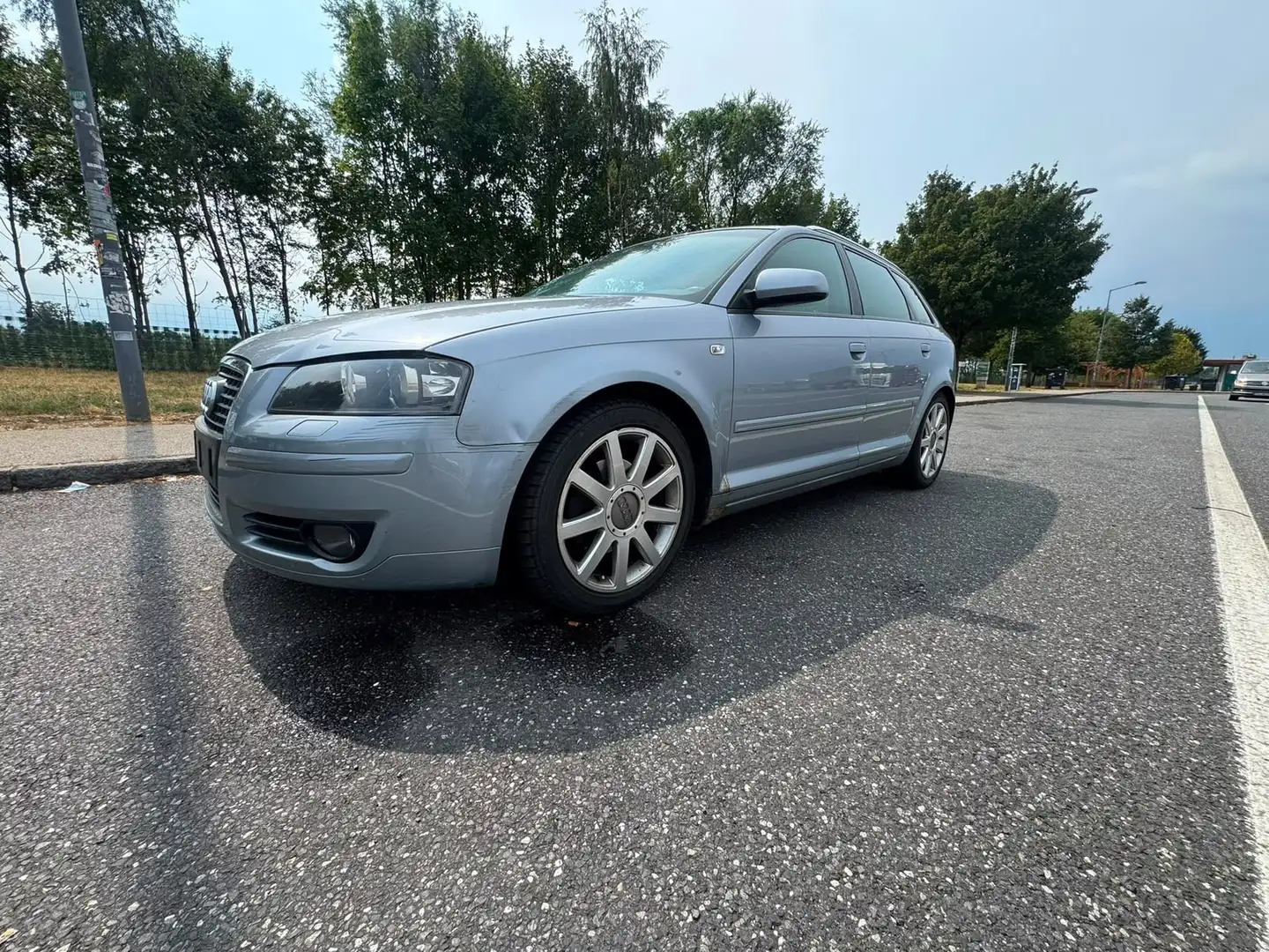 Audi A3 SB 2,0 FSI Ambition - 1