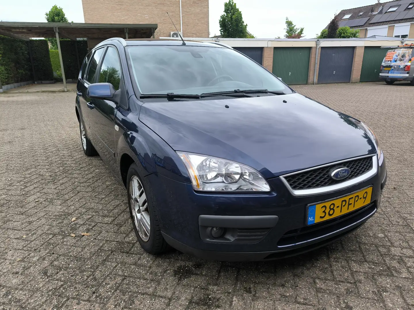Ford Focus Turnier 1.6 Ti-VCT Ghia - 2