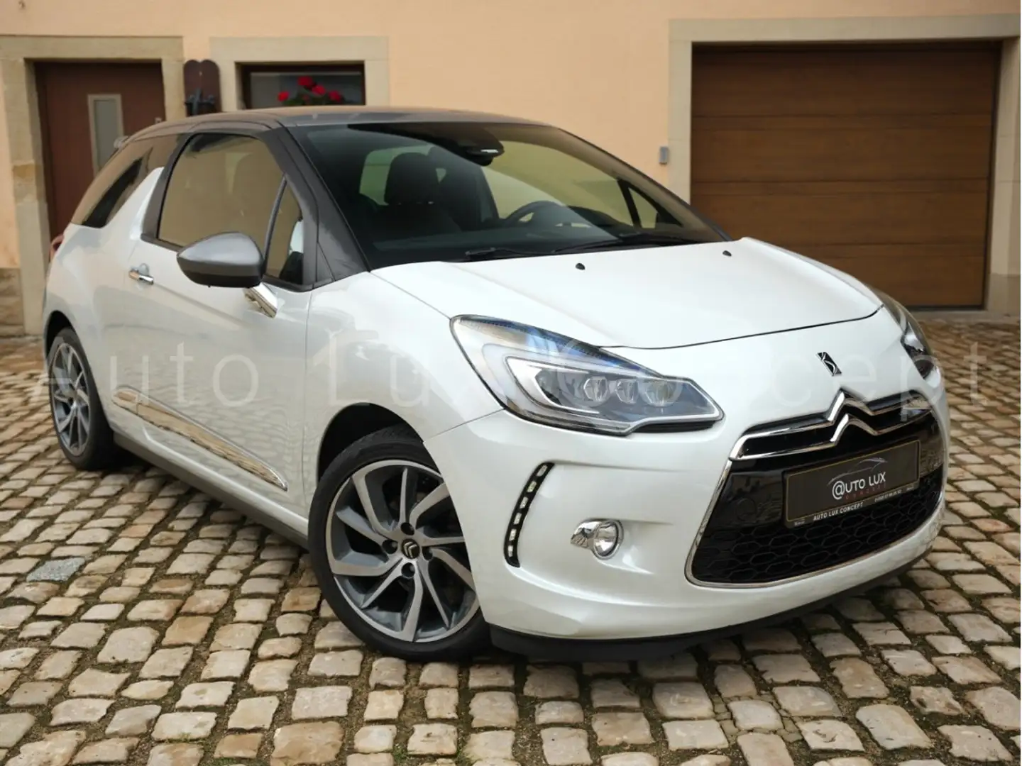 DS Automobiles DS 3 BlueHDi 120 So Paris/Kamera/Sitzheizung/LED/Navi Wit - 2