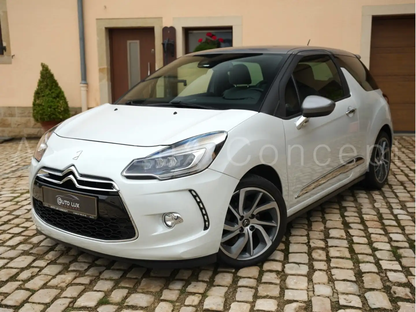 DS Automobiles DS 3 BlueHDi 120 So Paris/Kamera/Sitzheizung/LED/Navi Wit - 1