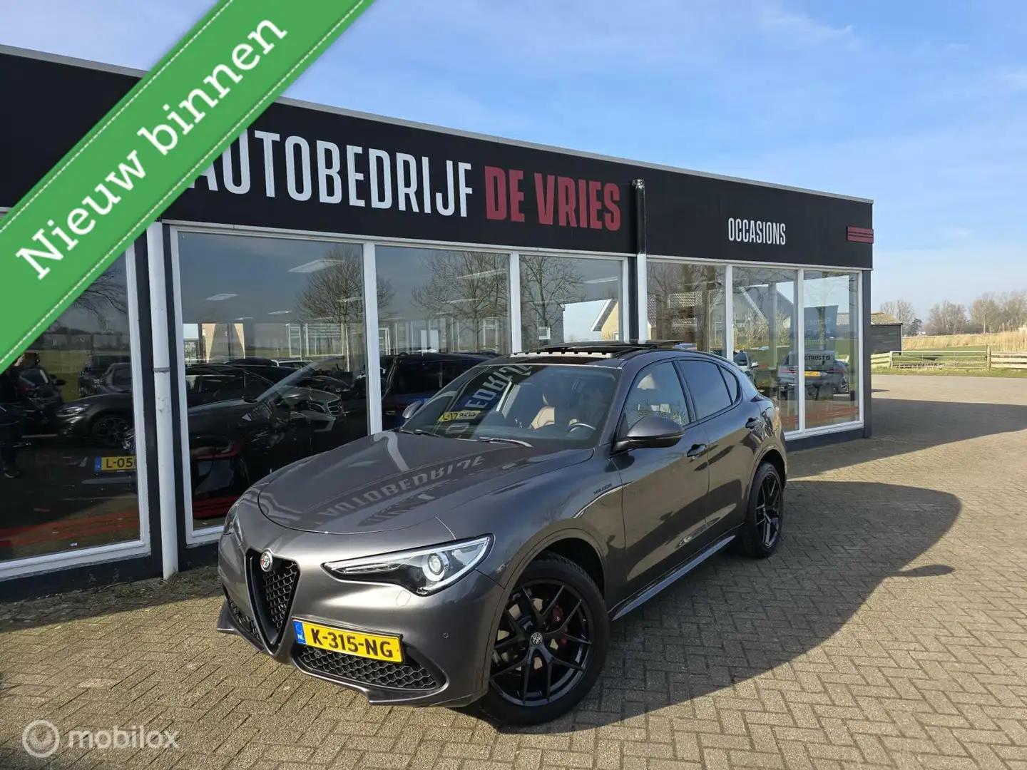 Alfa Romeo Stelvio 2.0 T AWD Q4 Veloce Ti Full Options Pano/ACC/20Inc Grau - 1