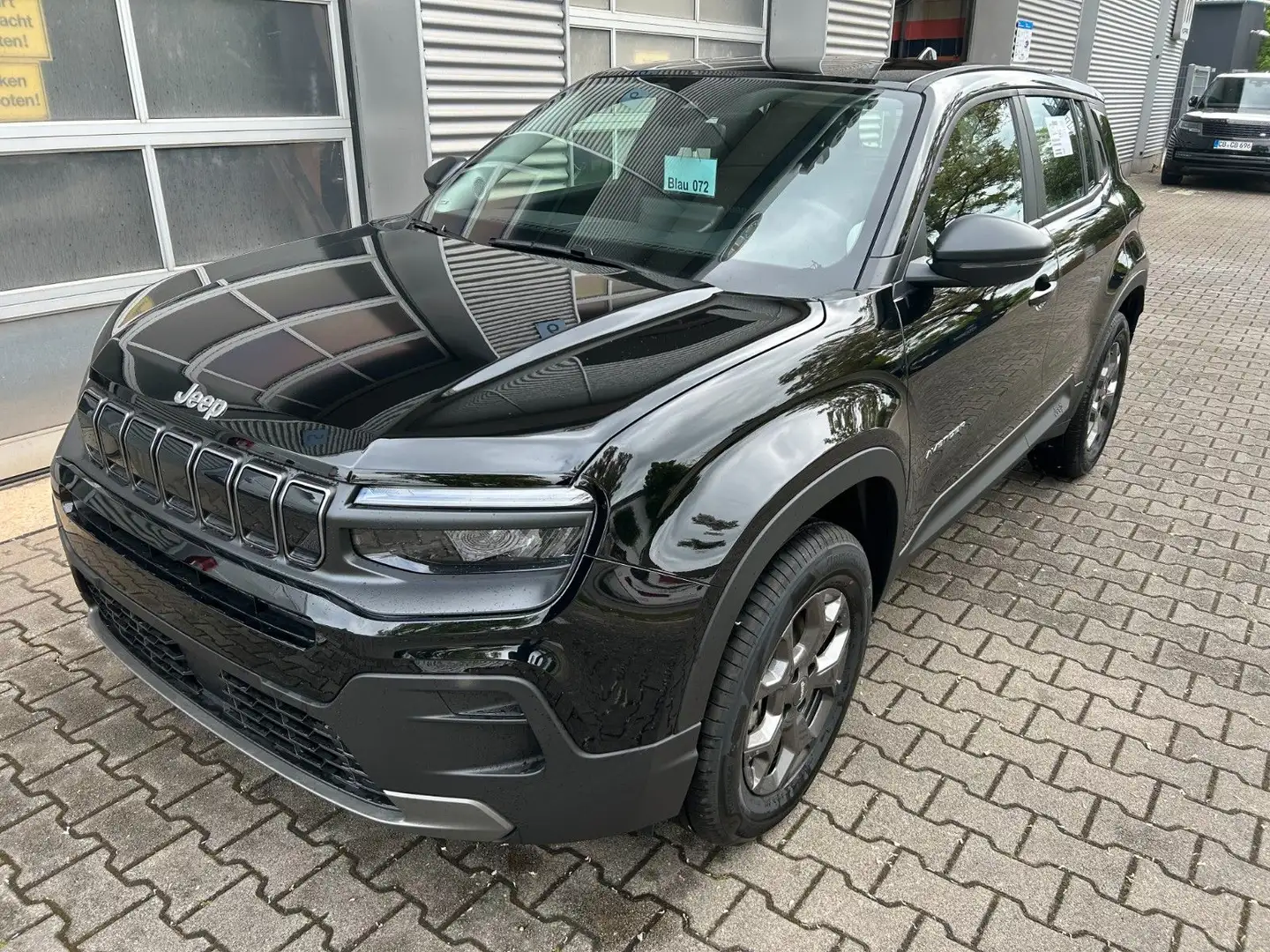 Jeep Avenger 1.2 DCT6 e-Hybrid Longitude Beige - 2