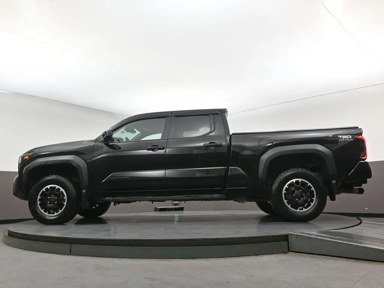 Toyota Tacoma снимка Toyota Tacoma