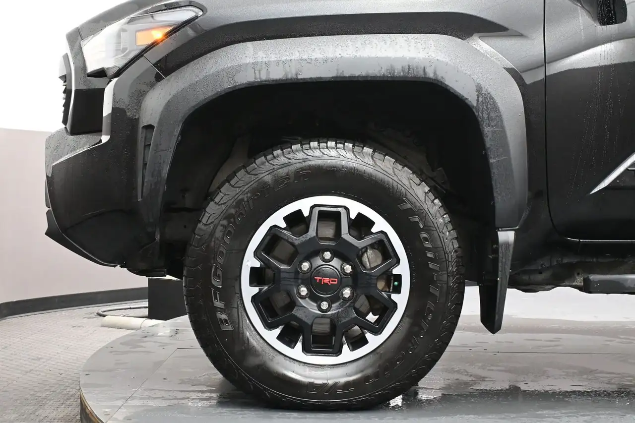 Toyota Tacoma снимка Toyota Tacoma