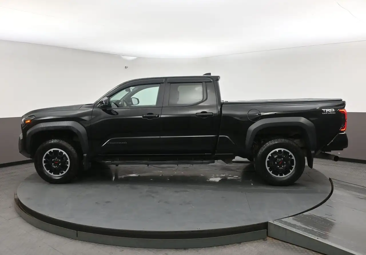 Toyota Tacoma снимка Toyota Tacoma