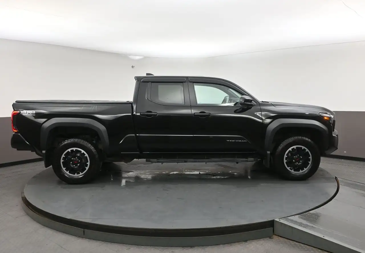 Toyota Tacoma снимка Toyota Tacoma