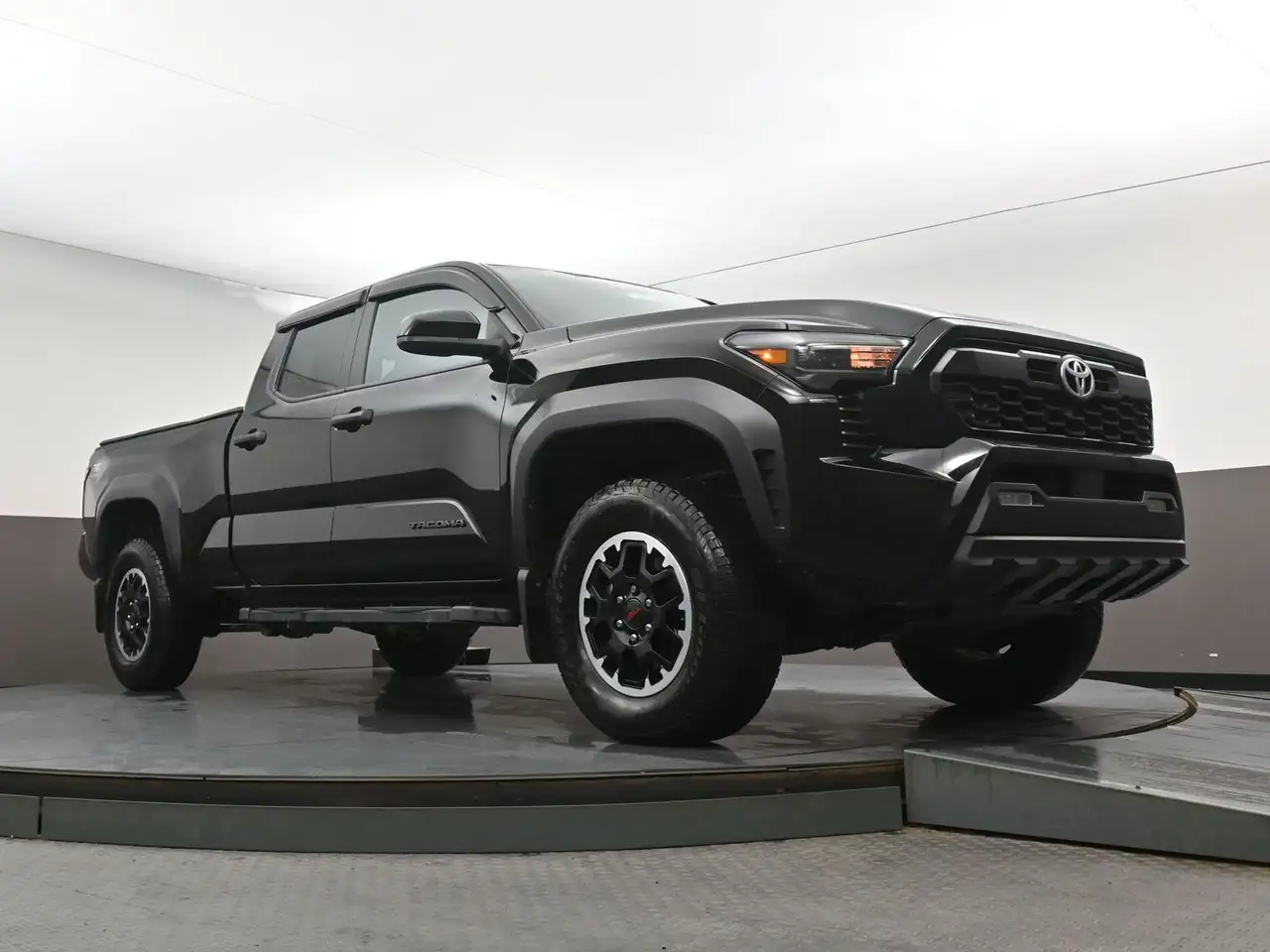 Toyota Tacoma снимка Toyota Tacoma