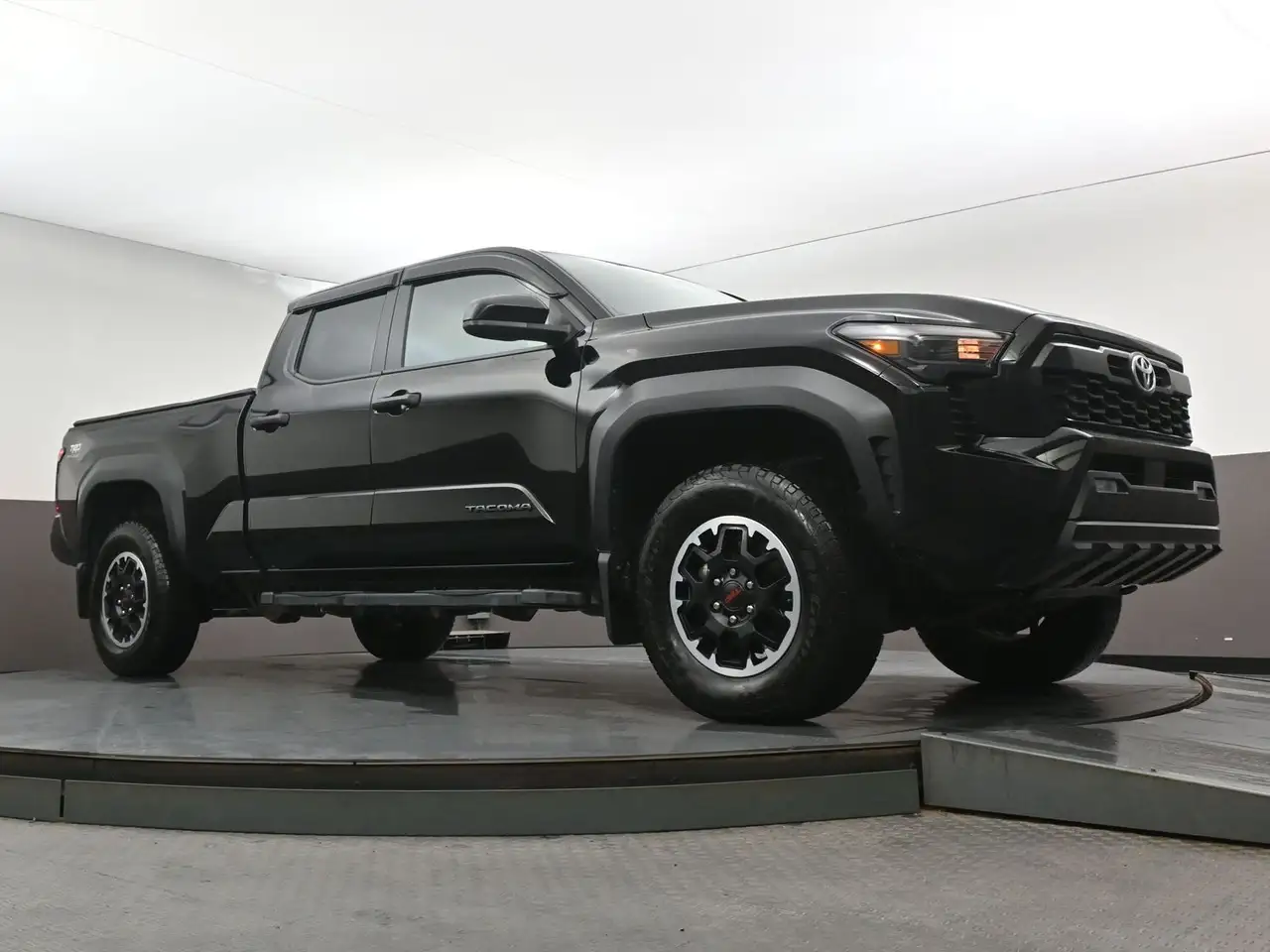 Toyota Tacoma снимка Toyota Tacoma